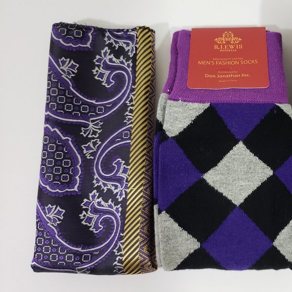 Robert Lewis Plum Necktie Hanky Socks Box 3 Set - Picture 3 of 7